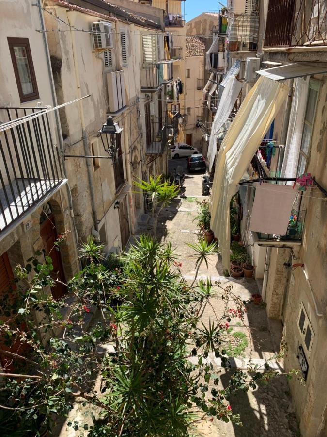 Conte'S House Apartment เชฟาลู ภายนอก รูปภาพ